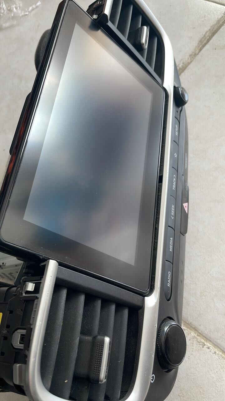 Hyundai Venue 2020 2022 OEM Radio head unit GPS touch screen