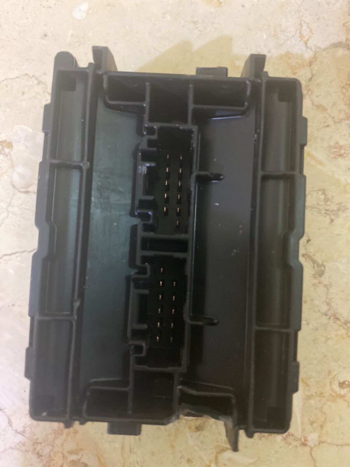 TOYOTA 82641-47050-A / 8264147050A CHR PRIUS 2018 FUSE BOX