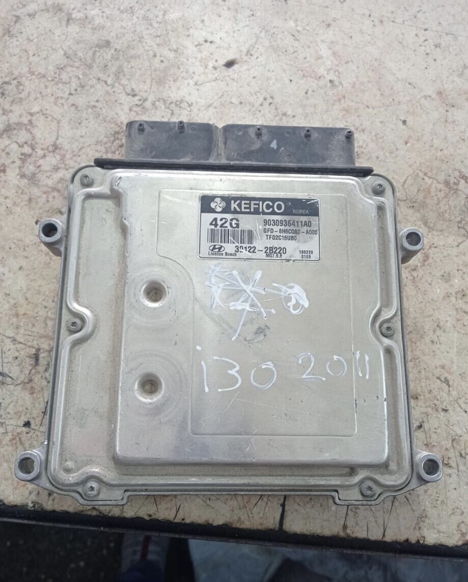 hyundai I30 engine module ECU 391222B220 39122-2B220