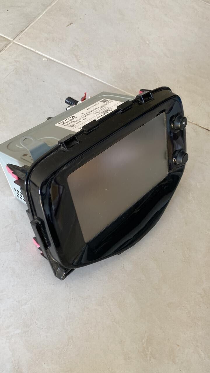 Toyota aygo 2018 OEM radio head unit touch screen 861400H010