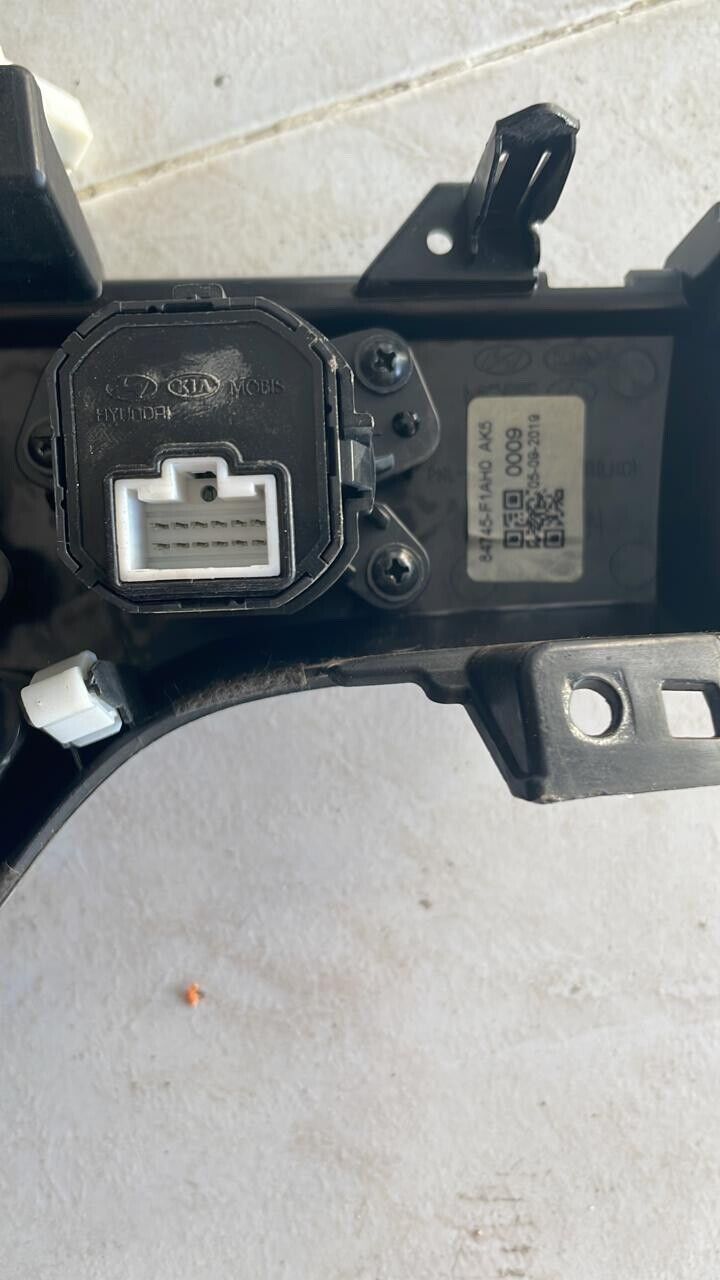 Kia Sportage 2018 2020 OEM heating AC switch control 97250F1CB0AK5