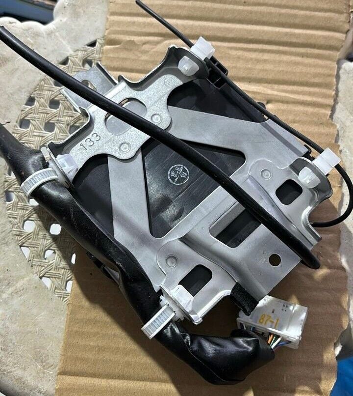 Toyota CHR 2019 2022 OEM transceiver assy. telephone 8674010031