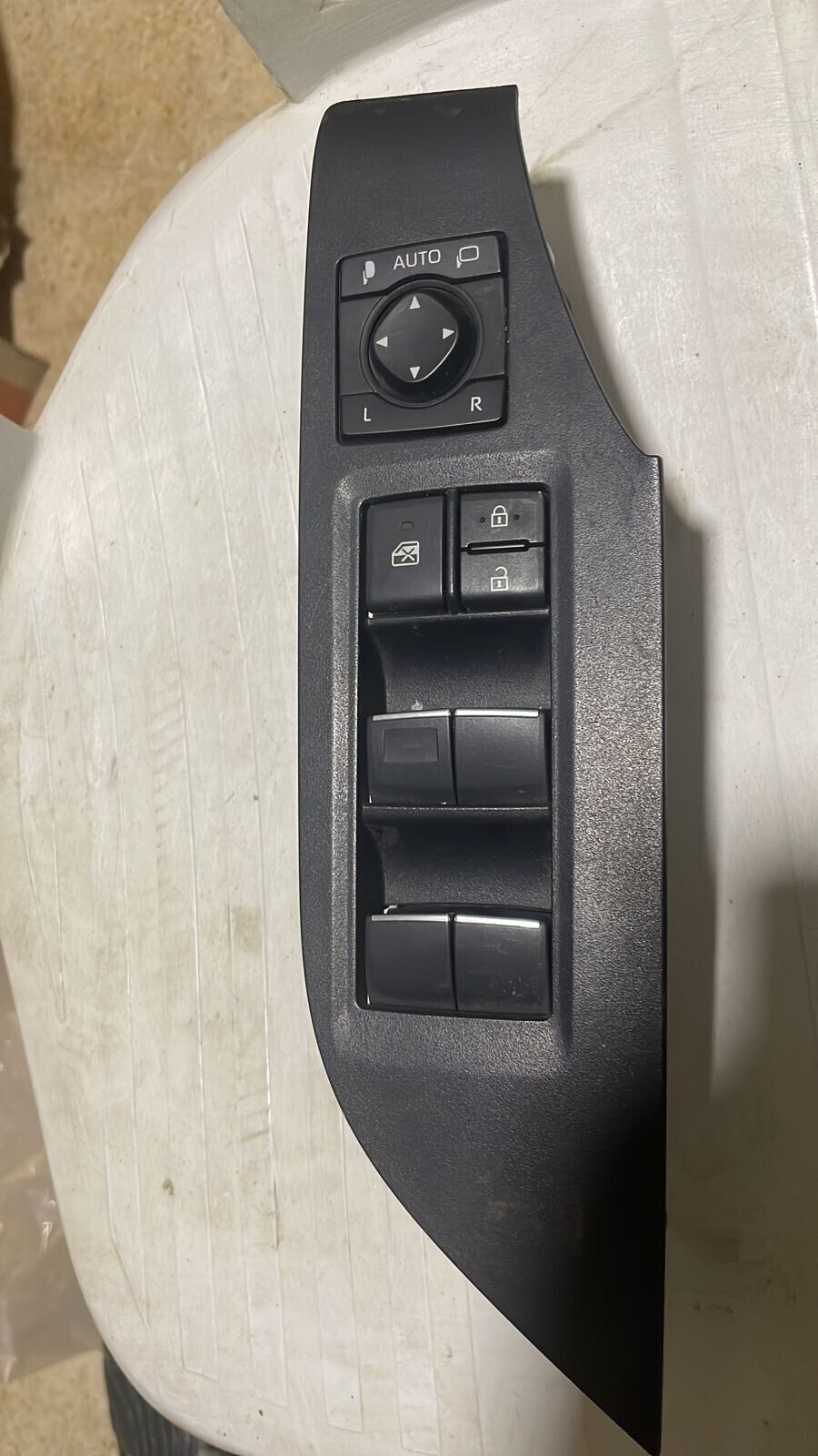 Toyota Rav4 2019 2022 OEM center window switch control 8404042030