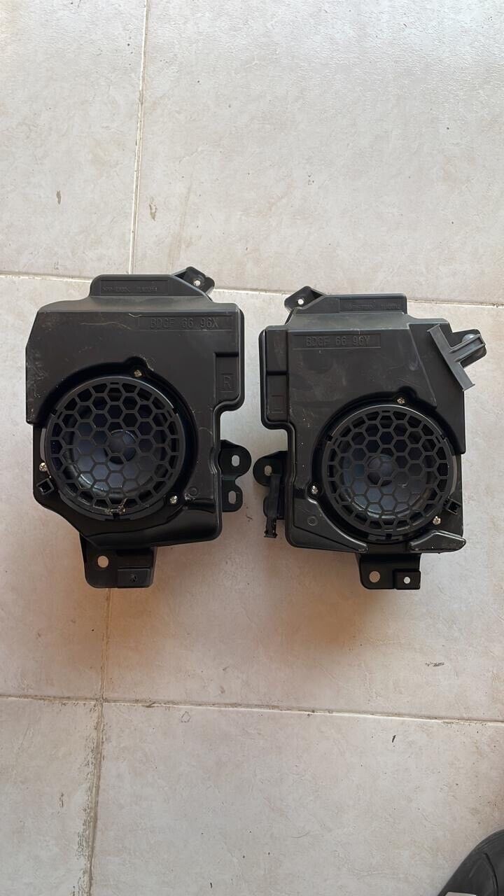 MAZDA 3 CX30 2020 2023 OEM RIGHT And Left Door PASSENGERS AUDIO WOOFER SPEAKER