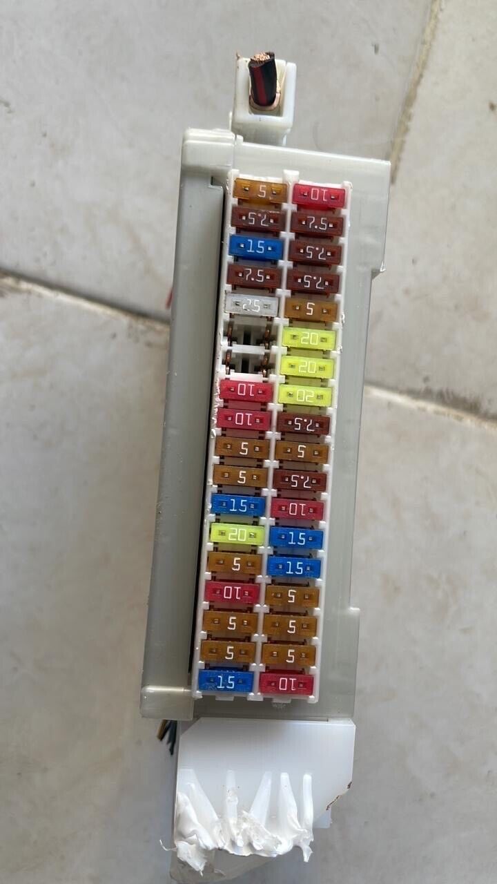 Toyota C-HR 2019 Multiplex Body Control Comfort Module Unit ECU MPX 89221F4130