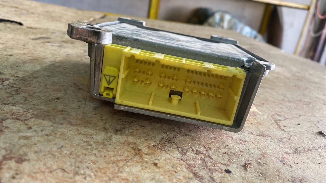 Toyota corolla bag control unit 8917002620 6M