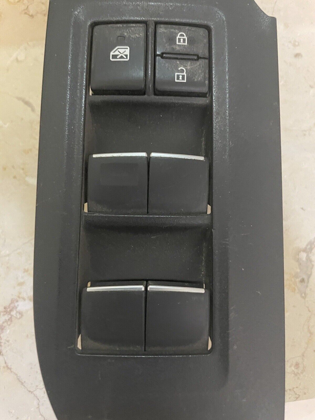 Toyota RAV4 2018 2022 OEM Window Mirror center switch control 8404042030