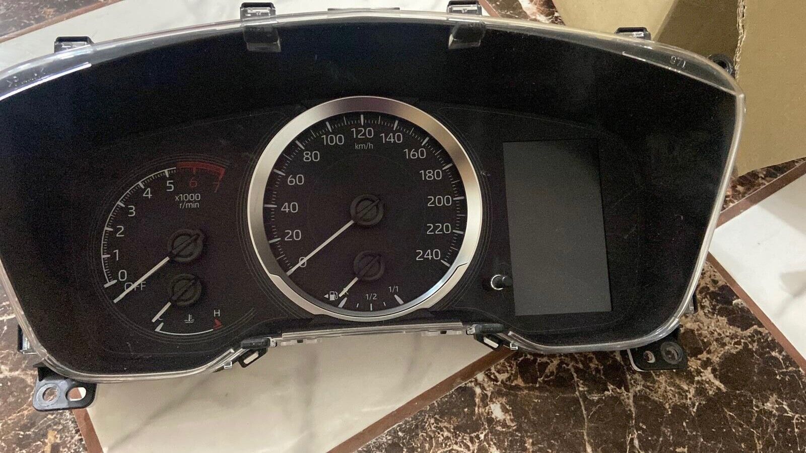 Toyota Corolla 2019 2020 instrument cluster speedometer 83800-FEQ81 KM