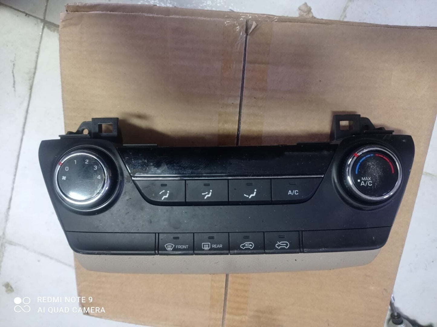 hyundai Tucson 2016 2018 AC heating control unit 97250D7000YAK