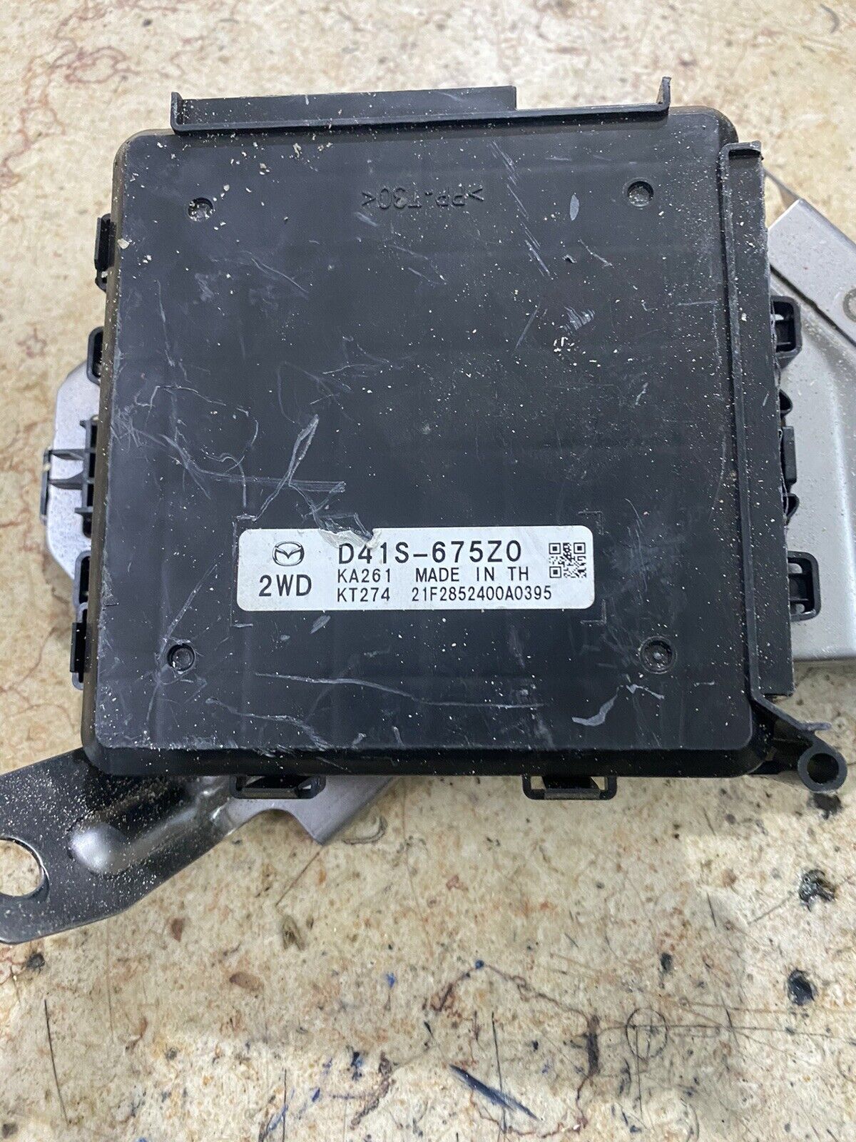 Mazda CX30 2020 electric supply unit control unit D41S675ZO