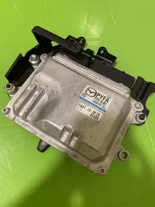 Mazda CX-5 CX5 2020 2.5 Liter engine computer PYFA18881 PYFA 18 881