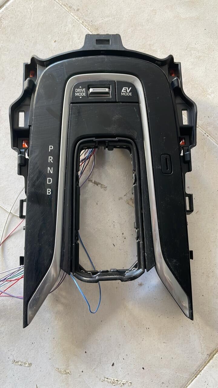 Toyota Corolla 2019 2022 OEM shifter panel console 76L507