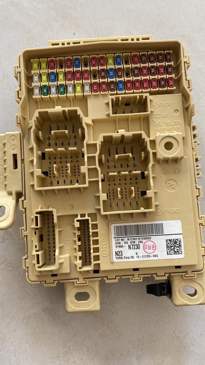 Hyundai Tucson 2021 2023 fuse box left hand drive 91950N7230 N23 N7220