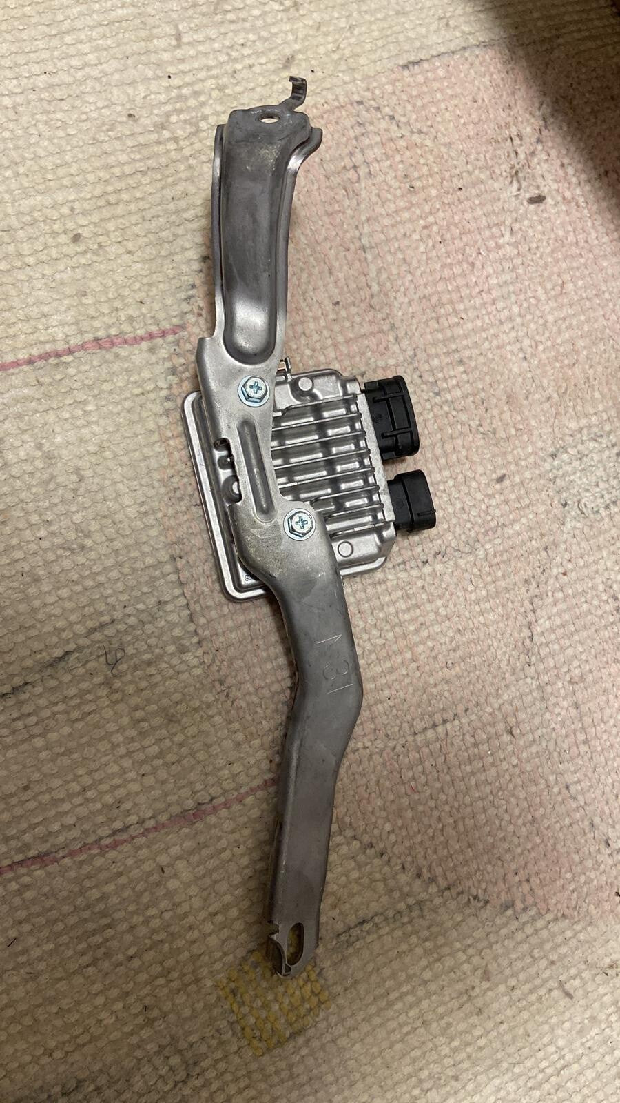 Toyota RAV4 2018 2019 2020 OEM FUEL PUMP Injection CONTROL Module 8957148010