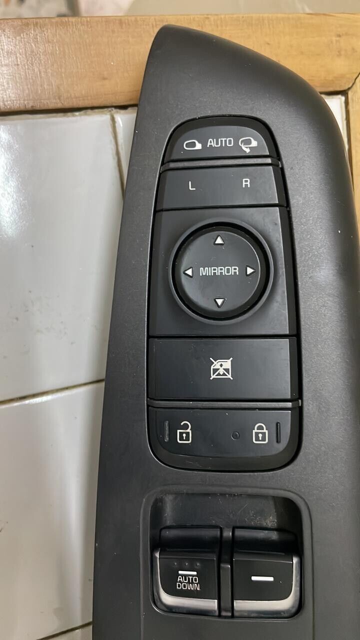 Kia sportage 2018 2021 OEM window mirror center switch control 93570F1200 P M20