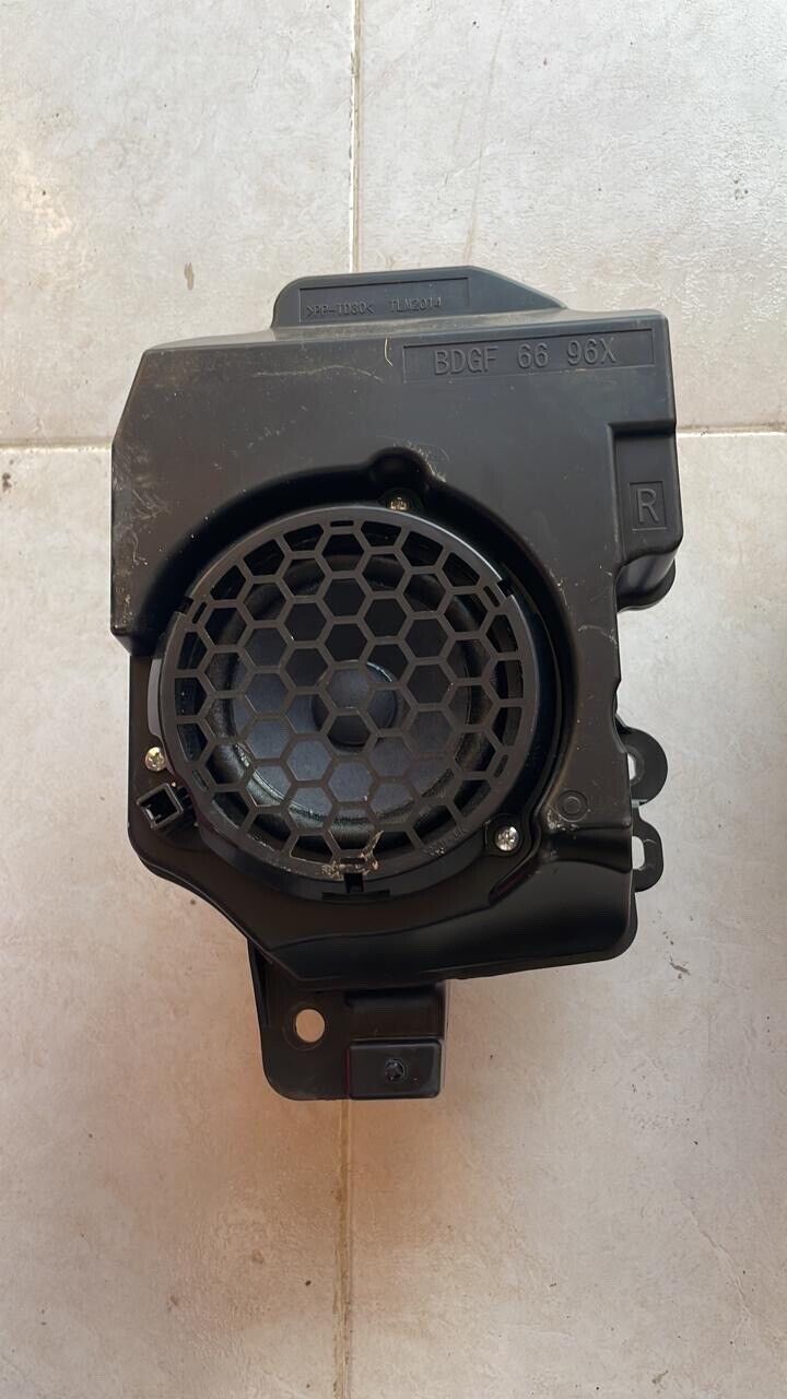 MAZDA 3 CX30 2020 2023 OEM RIGHT And Left Door PASSENGERS AUDIO WOOFER SPEAKER