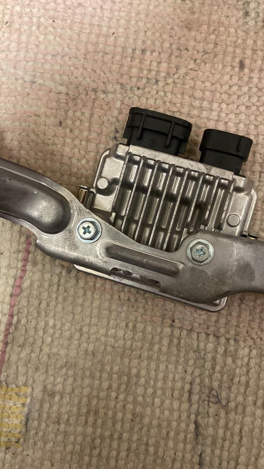 Toyota RAV4 2018 2019 2020 OEM FUEL PUMP Injection CONTROL Module 8957148010