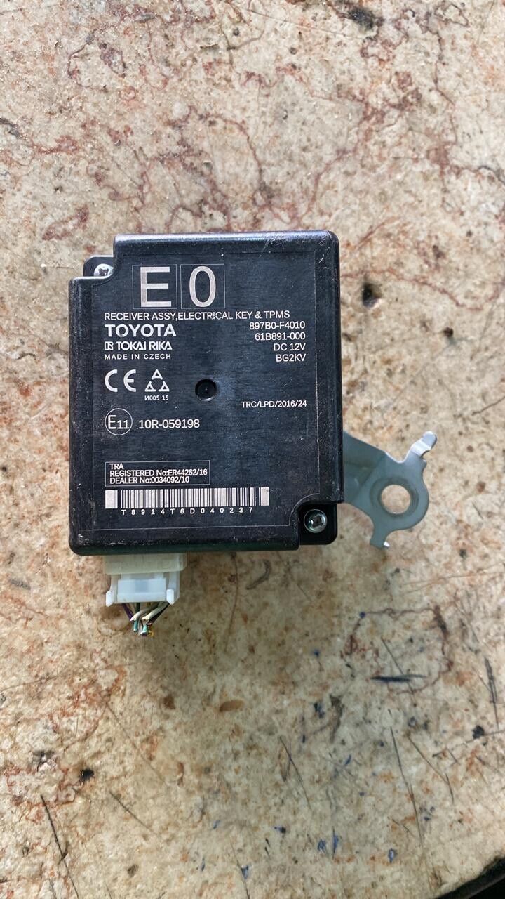 toyota CHR 2017 2020 keyless receiver OEM 89570-10040