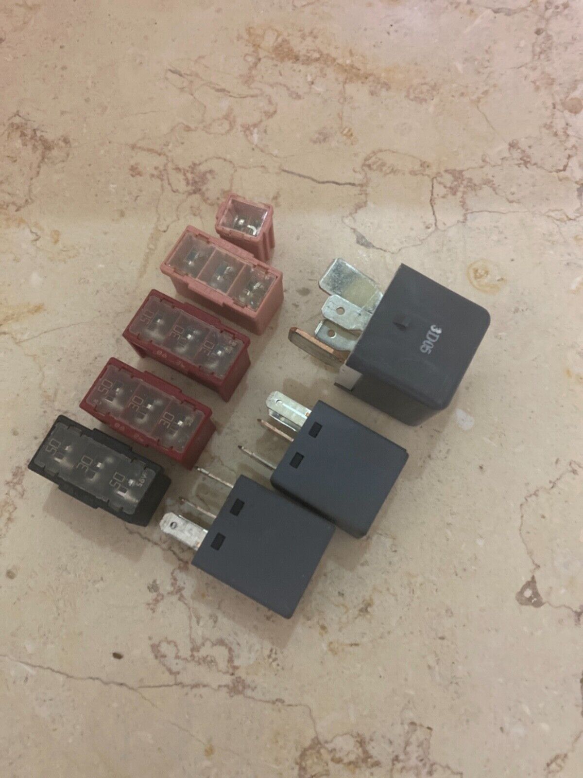 TOYOTA DENSO 12V 4 PIN RELAY 9008087030  AH1567002900 and more “ all are package