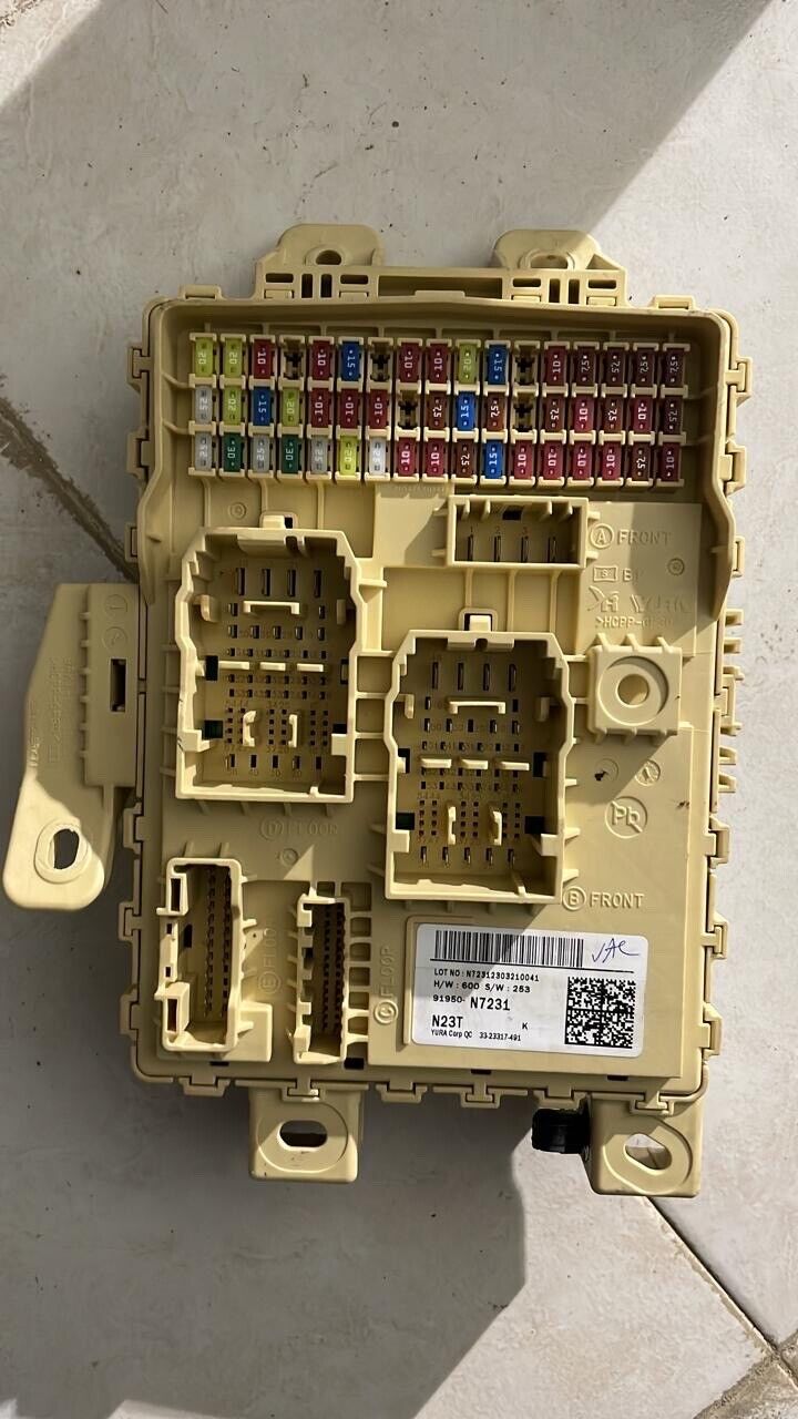 Hyundai Tucson 2021 2023 fuse box left hand drive 91950N7231 N23T