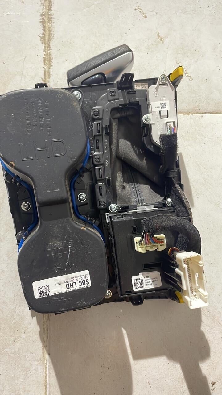 Hyundai Tucson 2022 2023 OEM shifter panel  93300N7190 LS5