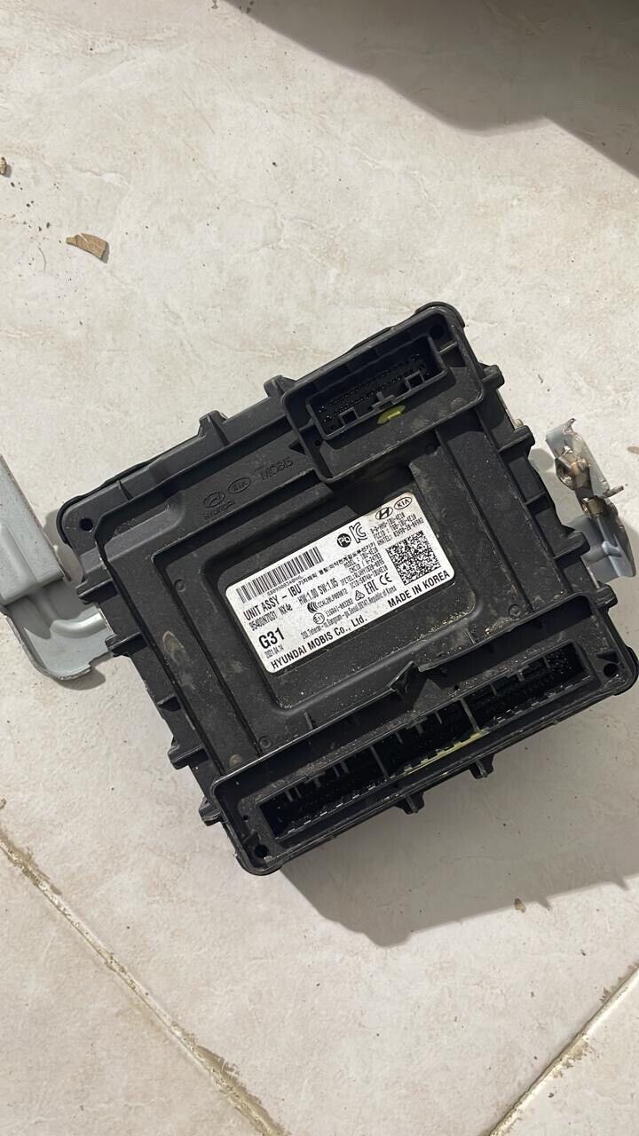 Hyundai Tucson 2021 2023 OEM IBU BCM body control unit 95400N7031 G31