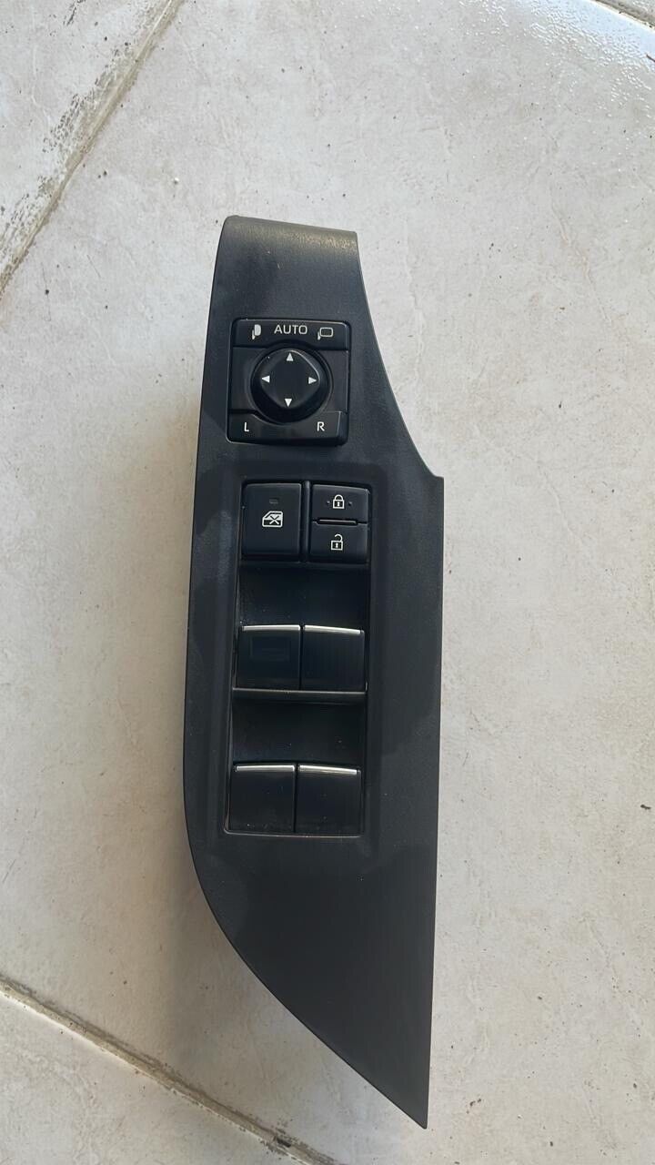 Toyota RAV4 2018 2022 OEM Window Mirror center switch control 8404042030