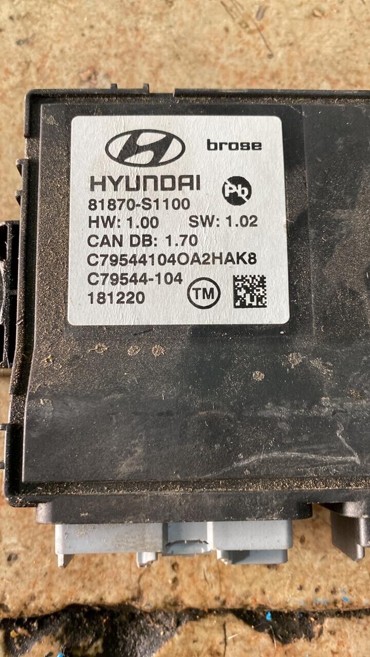 Hyundai Santa Fe 2019 2022 Audio control unit 81870S110