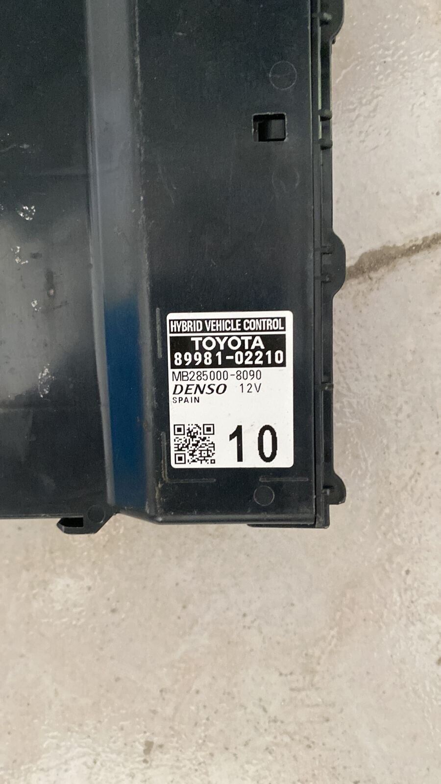 Toyota Hybrid vehicle control module 8998102210 MB2850008090