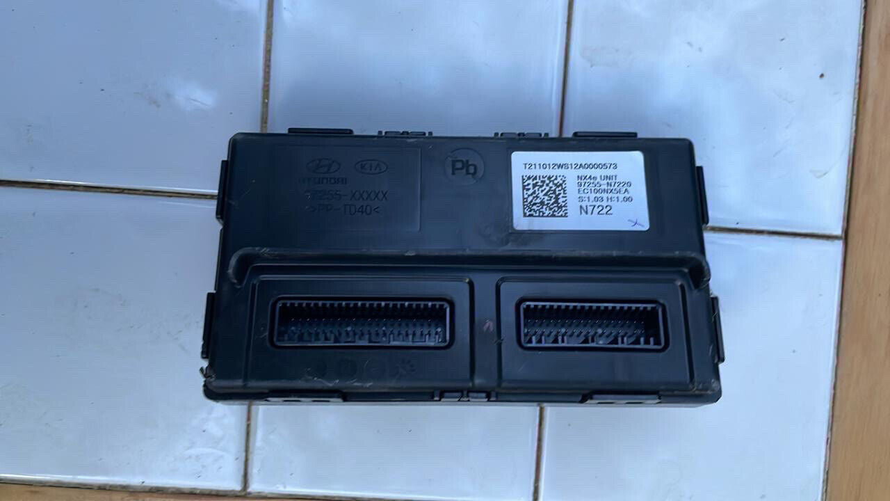 Hyundai Tucson 2021 2023 OEM LHD Stereo Module Case lower 97255N7220